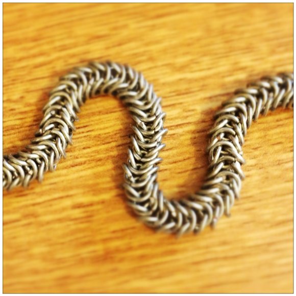 Chainmail Snake Tutorial Chainmaille Experiments – GENTLEMAN CRAFTER