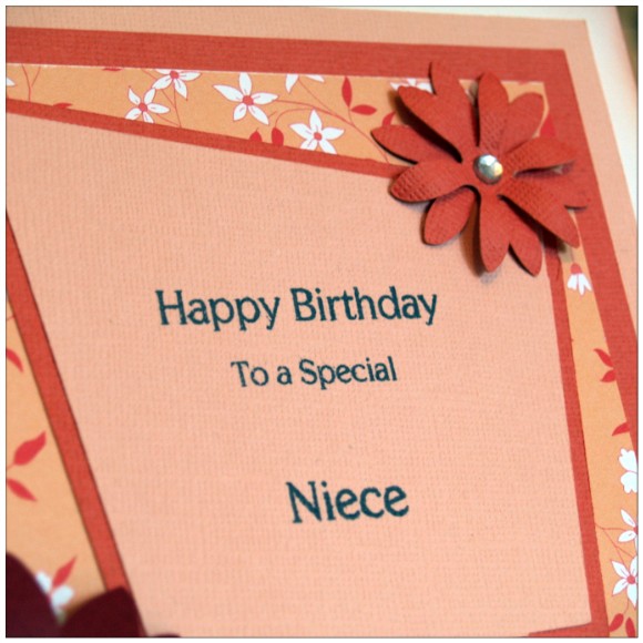 Making A Floral Easel Card With The Cricut Mini - Detail 2