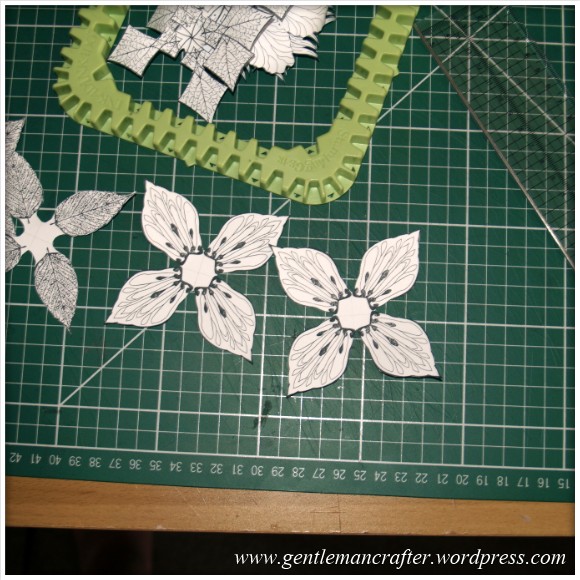 Making Dimensional Flowers with Inkadinkado Stamping Gear - (3)