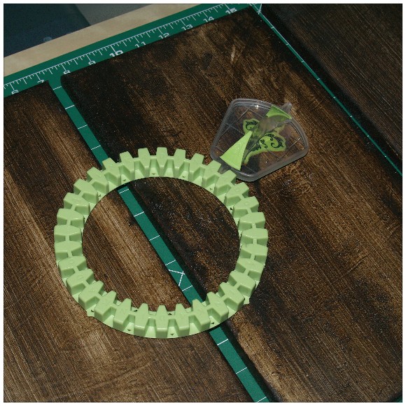 Canvas with Gilding Flakes - Stamping It Out