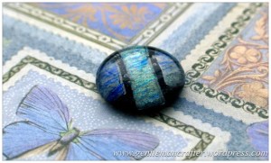 Making Microwave Fused Glass Cabochons - Cabochon 3