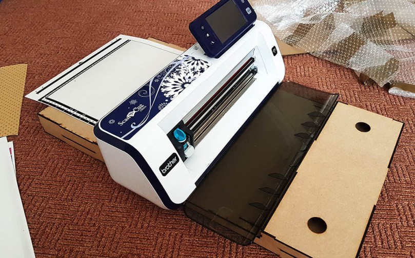 DIY Brother Scan N Cut Workstation (11)