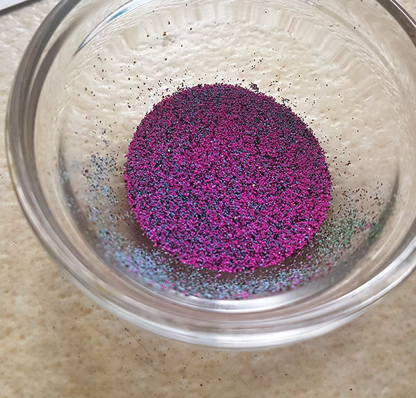 Acrylic Paint Pour Clock by John Bloodworth Gentleman Crafter (11)