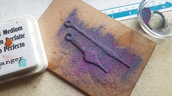 Acrylic Paint Pour Clock by John Bloodworth Gentleman Crafter (12)