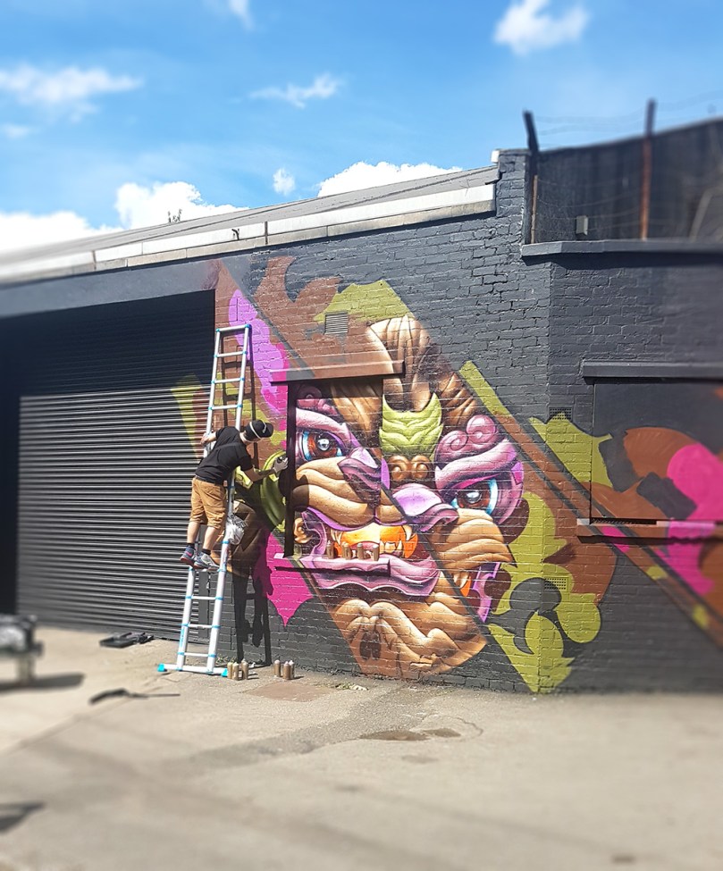 Gorgeous Grub And Gargantuan Graffiti (11)